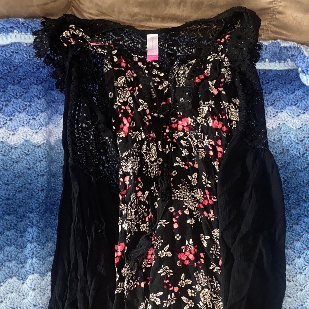 Floral Lace Women's dress - Black and Pink